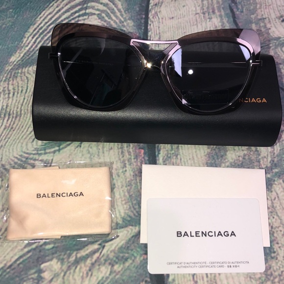 Balenciaga Accessories - NWT Balenciaga Cat Eye Browbar Sunglasses